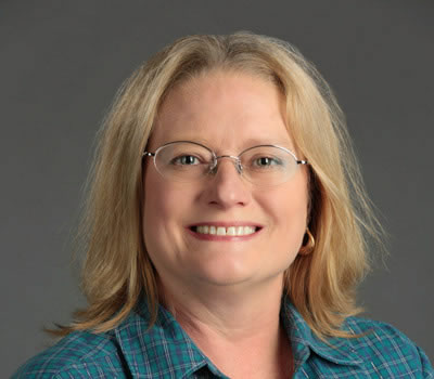 Lisa Wieczoreck Office Manager